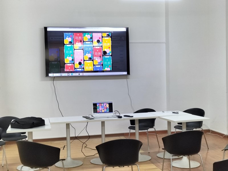 Immobile commerciale in Vendita a Taranto, zona rione italia, 95'000€, 80 m²