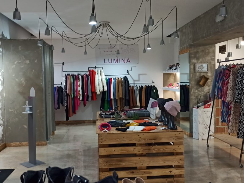 Immobile commerciale in Vendita a Grottaglie, zona centro, 135'000€