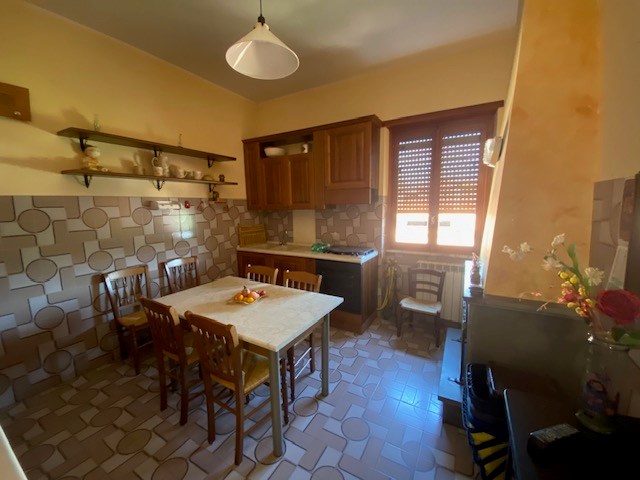 Appartamento in Affitto a Roccagiovine, 600€, 120 m², arredato