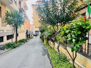 Attico in Vendita a Roma, zona MAGLIANA, 350'000€, 113 m², arredato