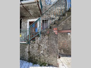 Casa Indipendente in Vendita a Aulla, zona Olivola, 40'000€, 65 m², arredato