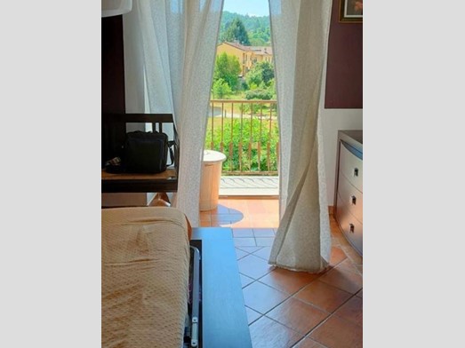 Appartamento in Vendita a Villafranca in Lunigiana, 179'000€, 150 m², arredato