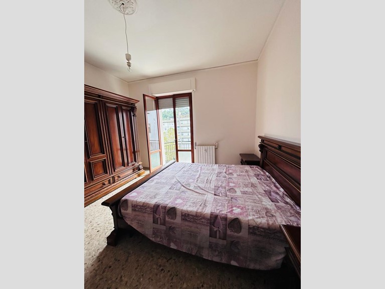 Quadrilocale in Vendita a Aulla, 120'000€, 100 m², arredato