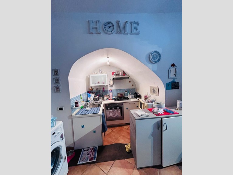 Bilocale in Vendita a Licciana Nardi, zona Terrarossa, 54'000€, 42 m², arredato