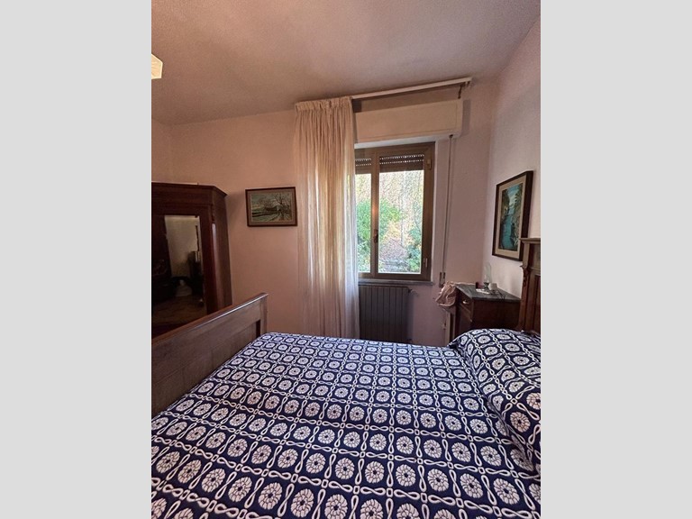 Villa in Vendita a Podenzana, 180'000€, 150 m², arredato