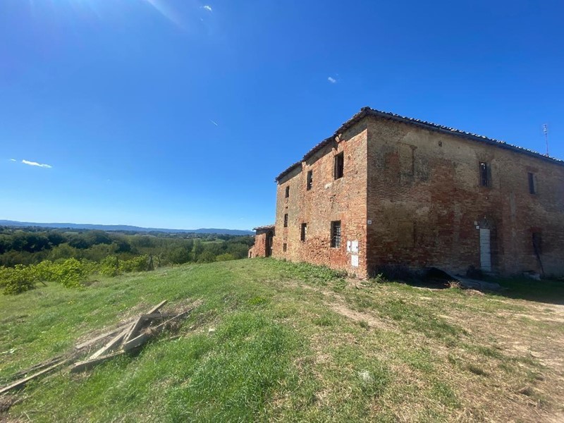 Casa Semi Indipendente in Vendita a Siena, zona Monsindoli, 610'000€, 160 m²