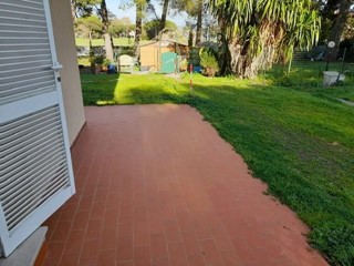Trilocale in Vendita a Bibbona, zona Marina di Bibbona, 185'000€, 50 m², arredato