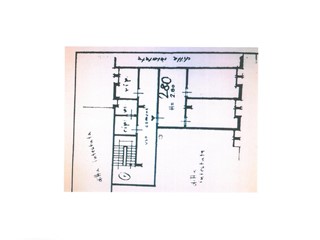 Trilocale in Vendita a Cascina, 56'000€, 70 m²