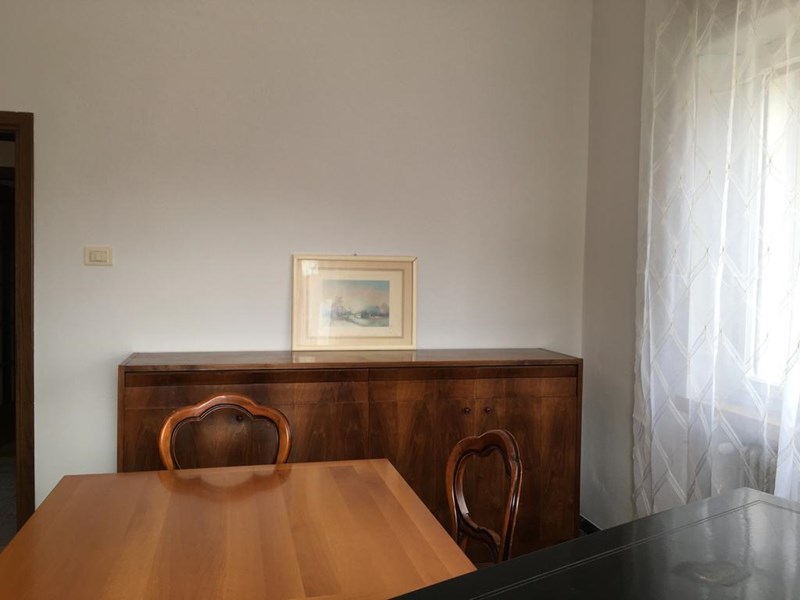 Appartamento in Affitto a Verona, zona Borgo venezia, 1'000€, 100 m², arredato
