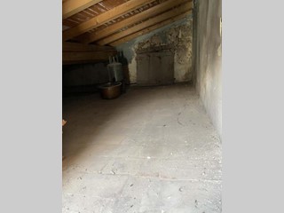 Casa Indipendente in Vendita a Carrara, 60'000€, 130 m²