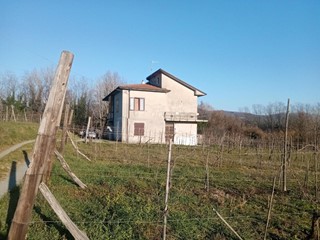 Casa Indipendente in Vendita a Fivizzano, 320'000€, 250 m²