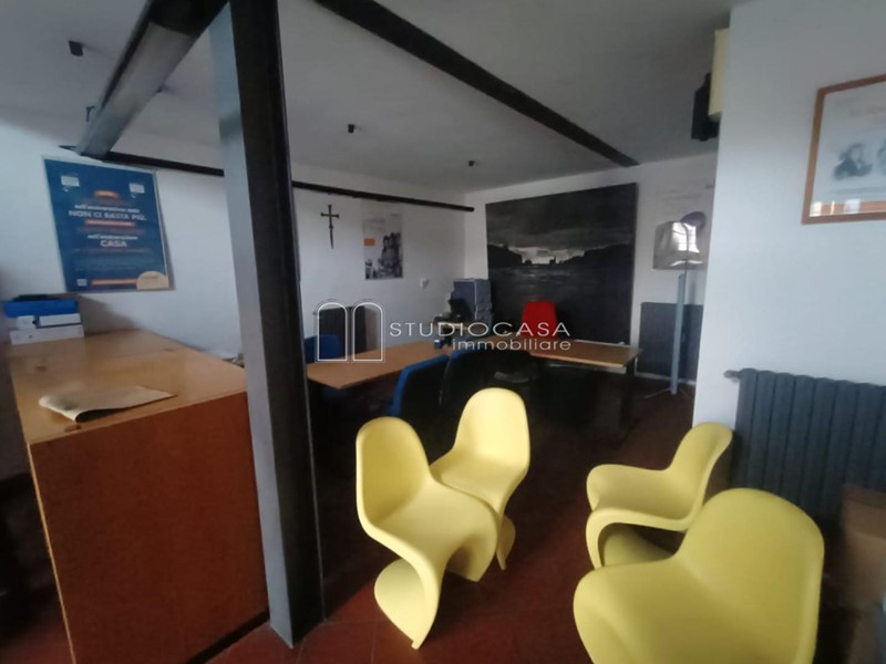 Ufficio in Affitto a San Giuliano Terme, zona Colignola, 600€, 60 m²
