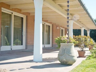 Villa in Vendita a Lucca, zona Monte San Quirico, 1'830'000€, 700 m²