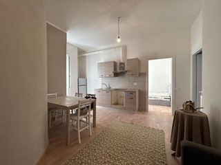 Trilocale in Vendita a Massa, 169'000€, 70 m², arredato