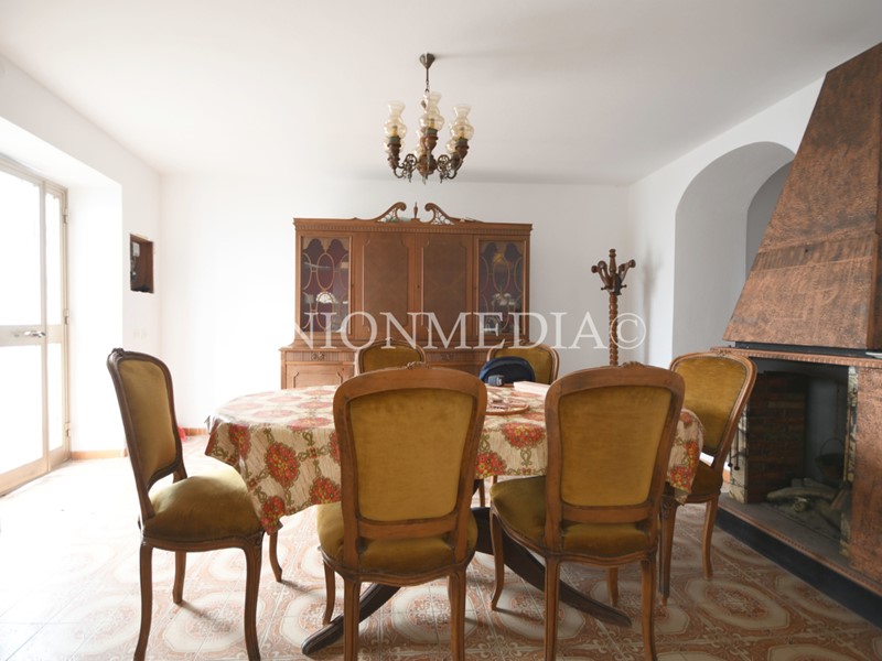 Appartamento in Vendita a Fosdinovo, 69'500€, 83 m²