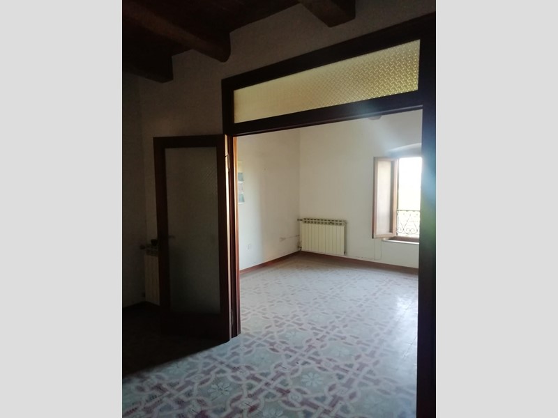 Quadrilocale in Vendita a San Miniato, zona Ponte a Elsa, 110'000€, 94 m²
