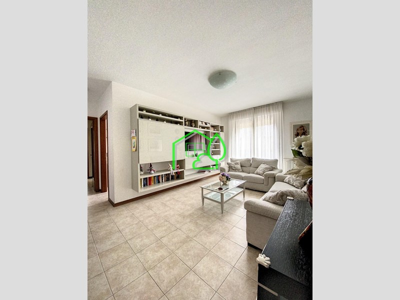 Quadrilocale in Vendita a Viareggio, 200'000€, 70 m²