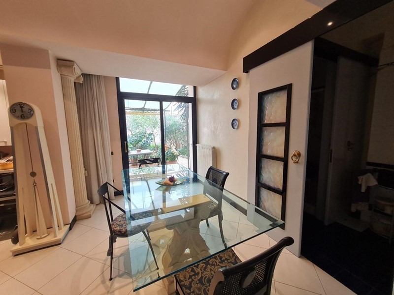 Casa Indipendente in Vendita a Piombino, 720'000&euro;, 273 m², arredato, con Box