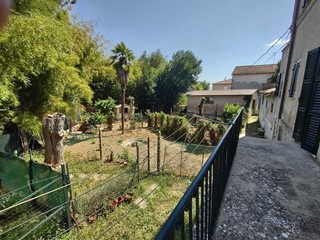 Quadrilocale in Vendita a Belvedere Ostrense, 78'000€, 70 m²