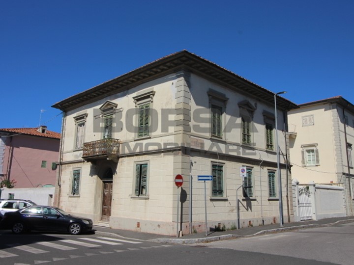 Appartamento in Vendita a Livorno, 650'000€, 165 m²