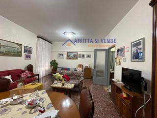 Appartamento in Vendita a Siracusa, 80'000&euro;, 103 m²