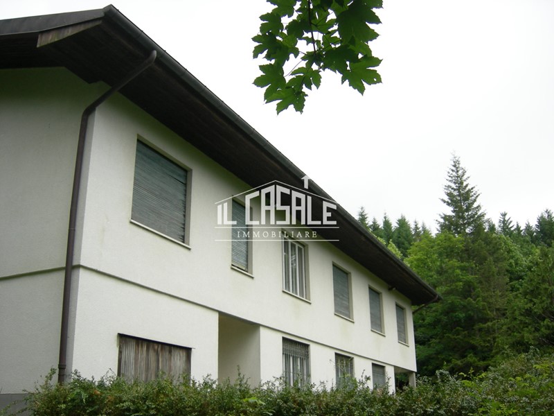 Casa Indipendente in Vendita a Pelago, zona Pelago, 400'000€, 630 m²