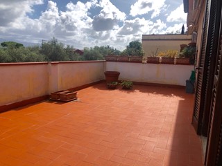 Casa Semi Indipendente in Vendita a Ameglia, 120'000&euro;, 40 m², con Box