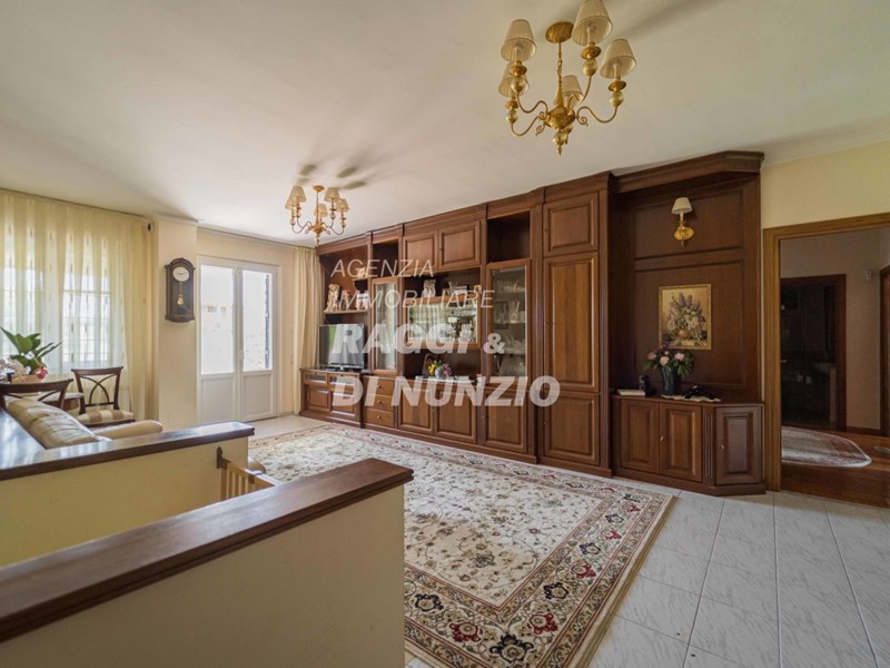 Villetta a schiera in Vendita a Monte Porzio Catone, 399'000€, 230 m²