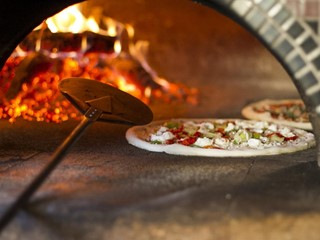 Attività commerciale in Vendita a Sarzana, 170'000€, 300 m²