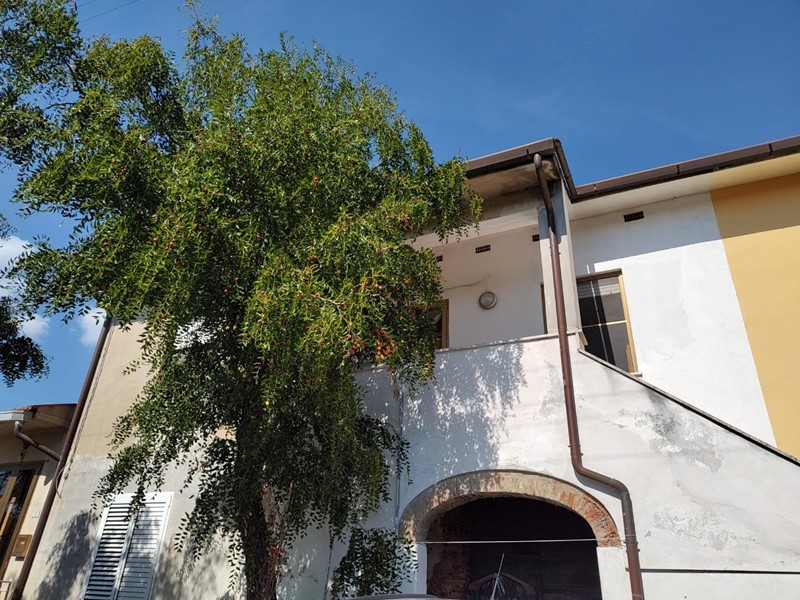 Appartamento in Vendita a Casciana Terme Lari, zona Boschi di Lari, 129'000€, 123 m²