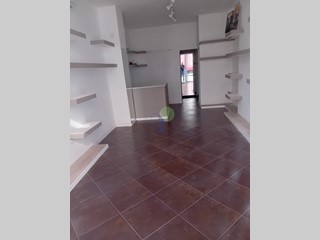 Immobile commerciale in Affitto a Livorno, zona Centro, 1'600€, 45 m²