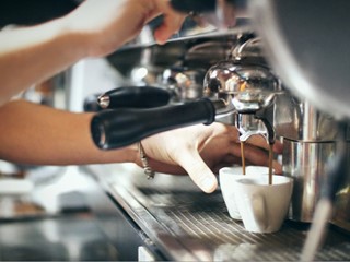 Attività commerciale in Vendita a Reggio Emilia, zona Orologio, 95'000€, 25 m², arredato