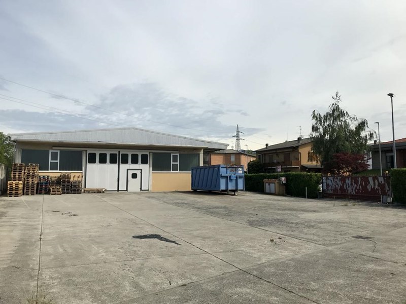 Capannone in Vendita a Bergamo, zona Ospedale, 1'130'000€, 826 m²