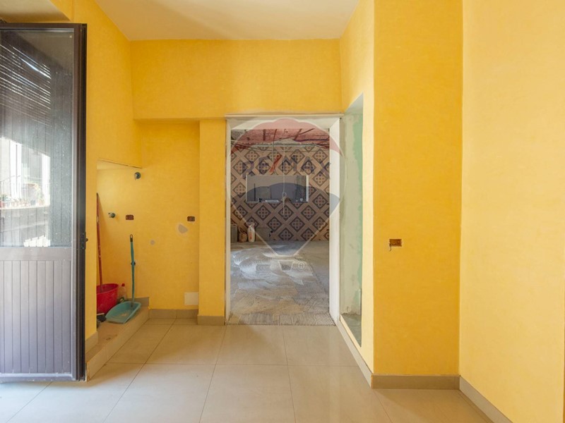 Appartamento in Vendita a Catania, zona Centro Storico, 249'000€, 200 m²