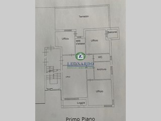 Ufficio in Affitto a Buggiano, 900€, 110 m²