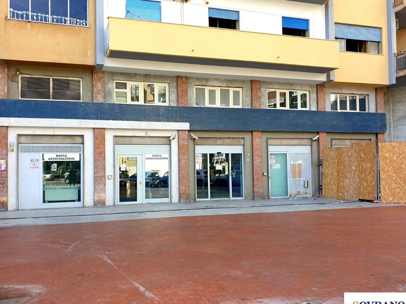 Negozio in Vendita a Palermo, 680'000€, 330 m²