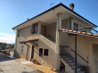 Casa Semi Indipendente in Vendita a Bordighera, 309'000€, 131 m²