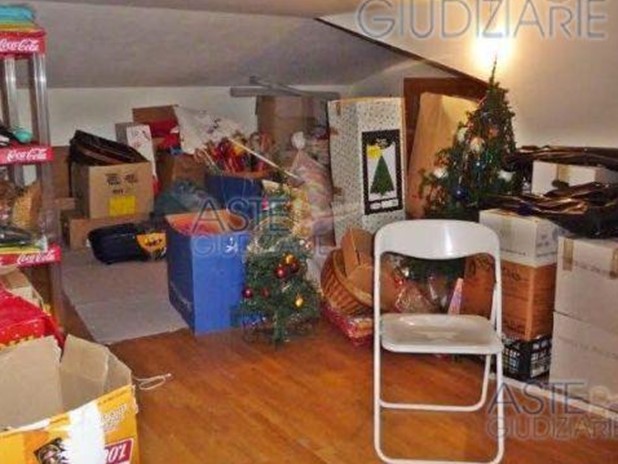 Casa Indipendente in Vendita a Ravenna, zona Roncalceci, 218'625€, 666 m²