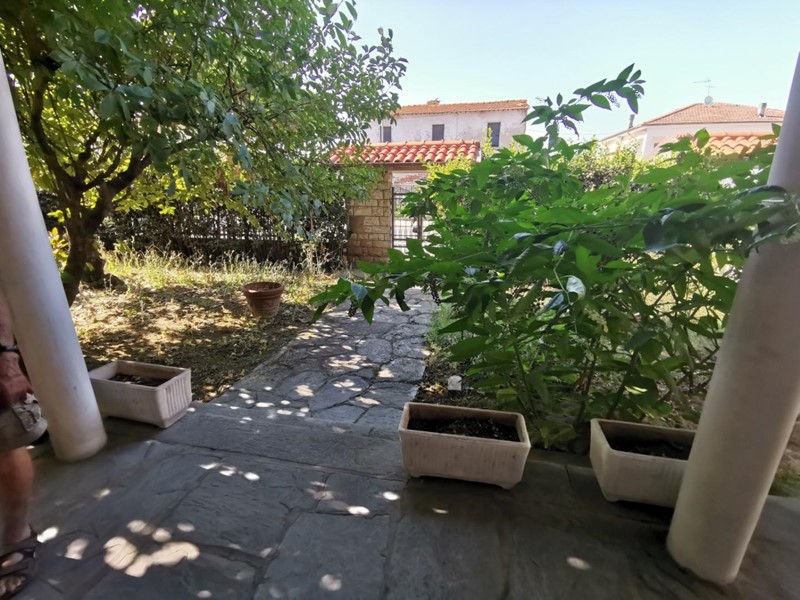 Casa Indipendente in Vendita a Fucecchio, 470'000€, 380 m², con Box