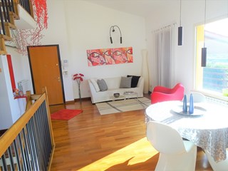 Villa bifamiliare in Vendita a Roma, zona Casal Lumbroso, 499'000€, 230 m²