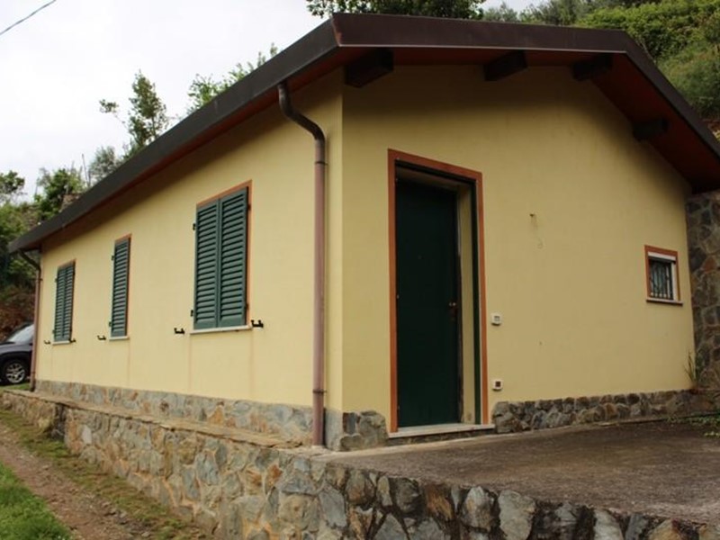 Casale in Vendita a Massa, zona San Carlo, 70'000€, 50 m², arredato