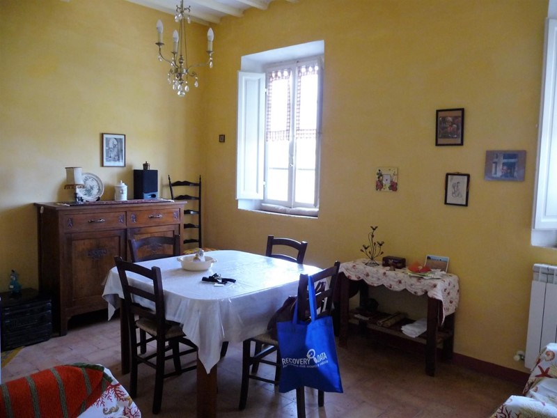 Appartamento in Vendita a Monteroni d'Arbia, zona Ville di Corsano, 110'000€, 80 m², arredato