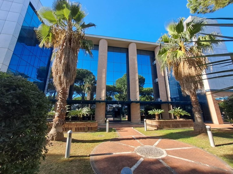 Immobile commerciale in Vendita a Massa, zona Marina di Massa, 150'000&euro;, 110 m²