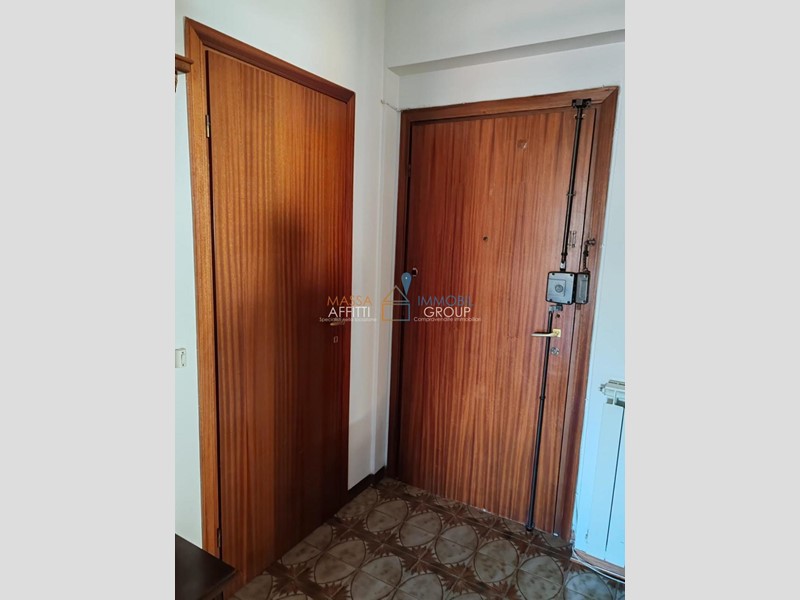 Quadrilocale in Vendita a Carrara, zona Marina Di Carrara, 190'000€, 110 m²