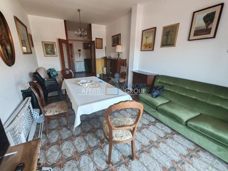 Quadrilocale in Vendita a Carrara, zona Marina Di Carrara, 190'000€, 110 m²