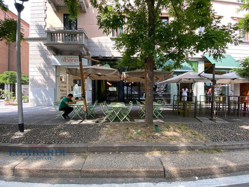 Negozio in Affitto a Milano, zona * San Babila, V Giornate, L.go Augusto, Monforte, 6'000€, 100 m²