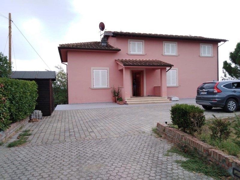 Villa in Vendita a San Miniato, 630'000€, 205 m²