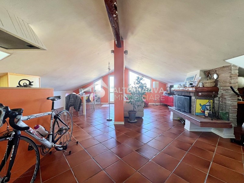 Attico in Vendita a Viareggio, zona Torre Del Lago-marina, 139'000€, 50 m², arredato