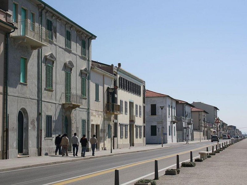 Quadrilocale in Vendita a Pisa, zona Marina di Pisa, 495'000€, 85 m², con Box