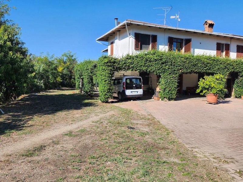 Casa Indipendente in Vendita a San Miniato, zona Ponte a Egola, 310'000€, 180 m²